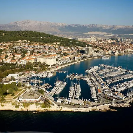 Studio Znjan With Balcony Apartman Split