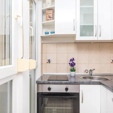 Apartmán Spacious With Balcony, Close To The Znjan Split