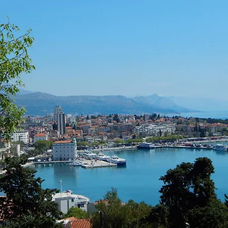 Spacious With Balcony, Close To The Znjan Apartmán *