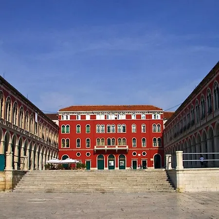 Apartmán Spacious With Balcony, Close To The Znjan *