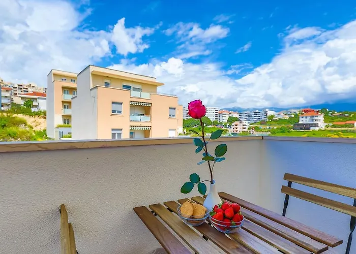 Apartamento Spacious With Balcony, Close To The Znjan *