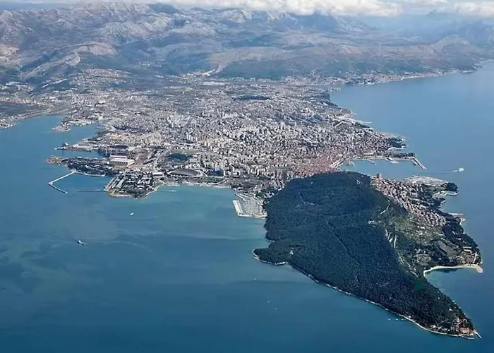 公寓 Spacious With Balcony, Close To The Znjan