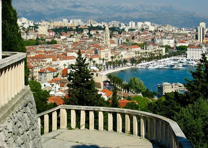 Spacious With Balcony, Close To The Znjan * Split