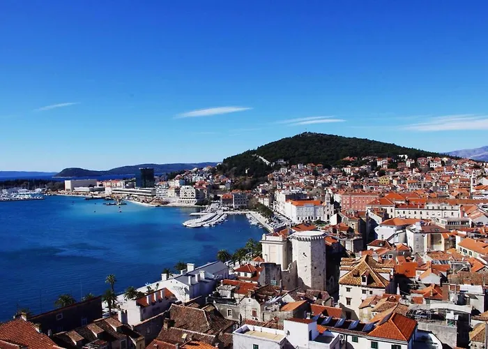 Apartmán Spacious With Balcony, Close To The Znjan Split